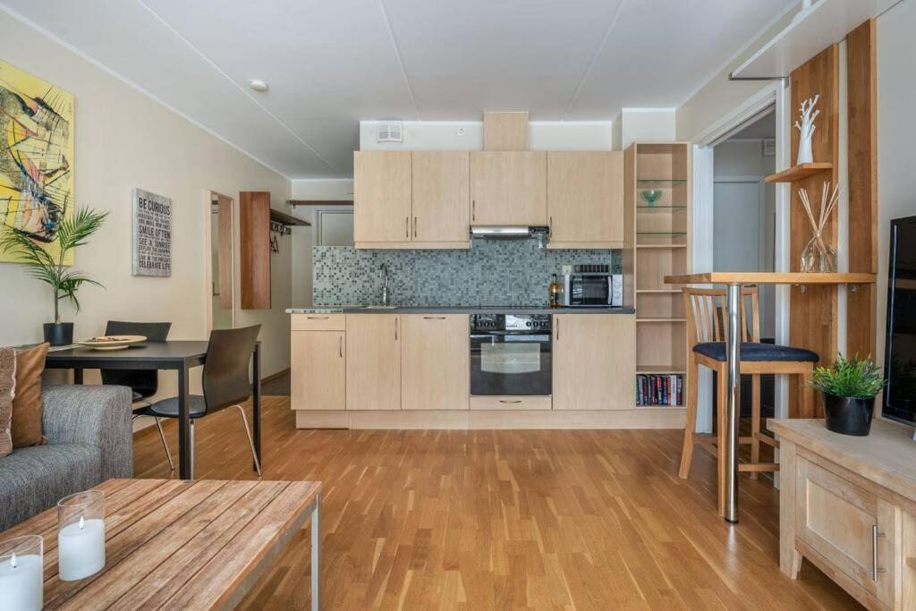 Apartamento Cozy Cove At Solsiden - 2Br Familyfriendly Trondheim Exterior foto